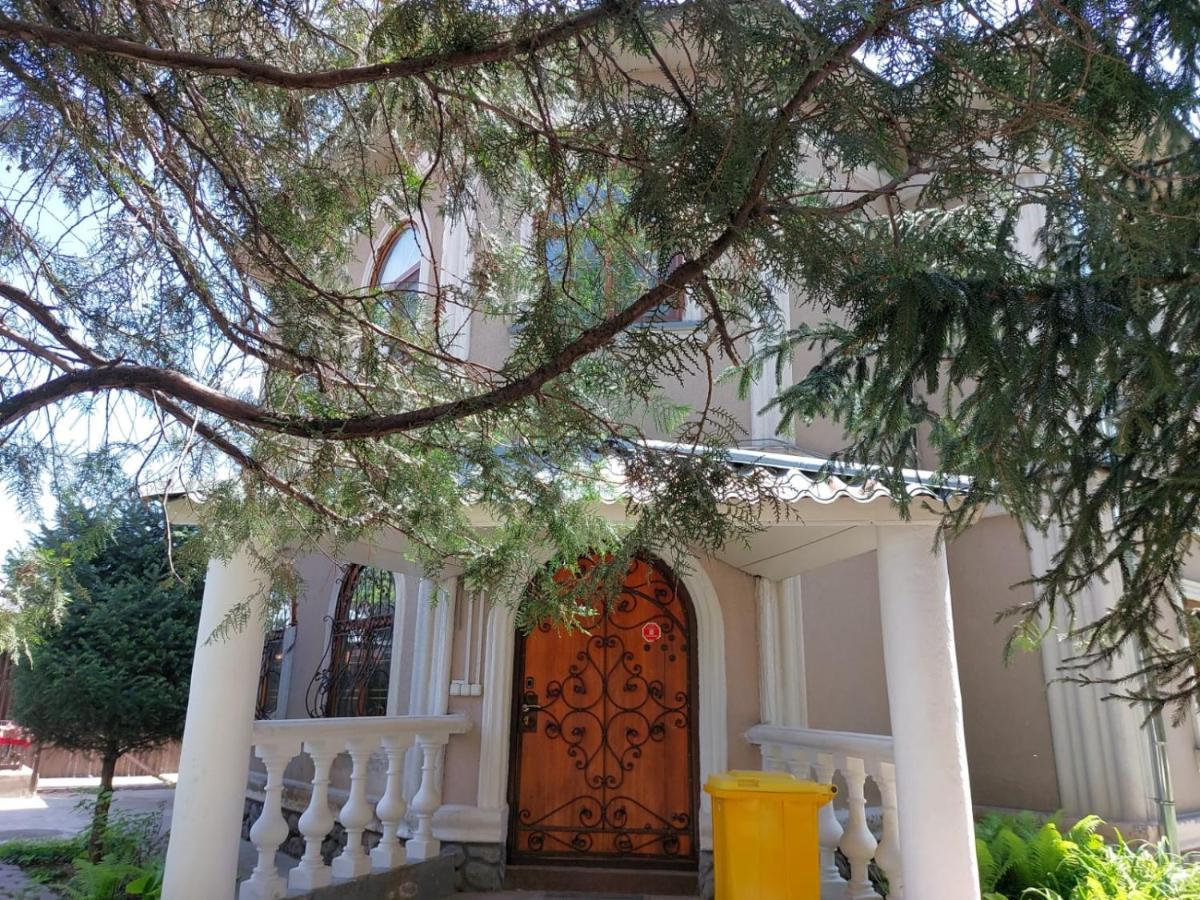 Room Hostel Dostyk Almaty Exterior photo