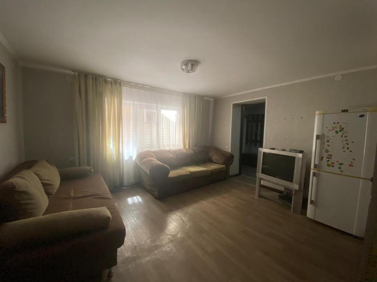 Room Hostel Dostyk Almaty Exterior photo