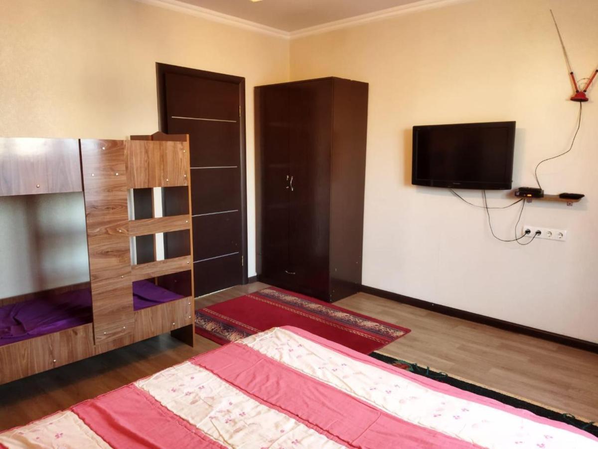Room Hostel Dostyk Almaty Exterior photo