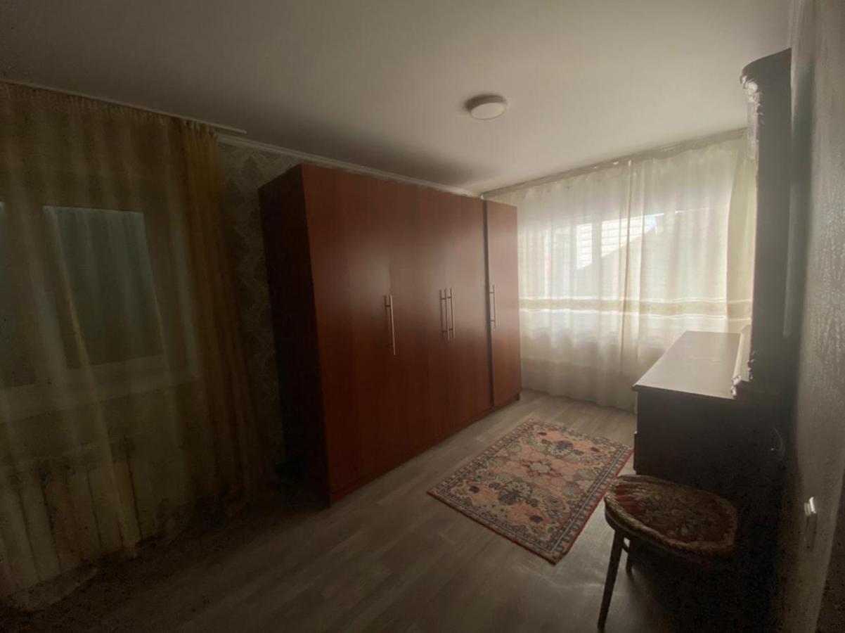 Room Hostel Dostyk Almaty Exterior photo