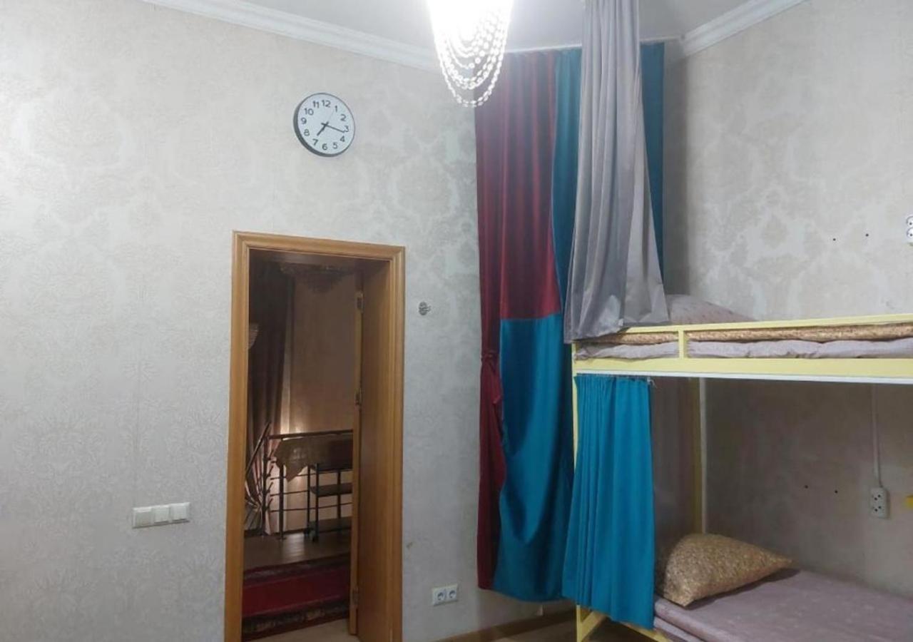 Room Hostel Dostyk Almaty Exterior photo