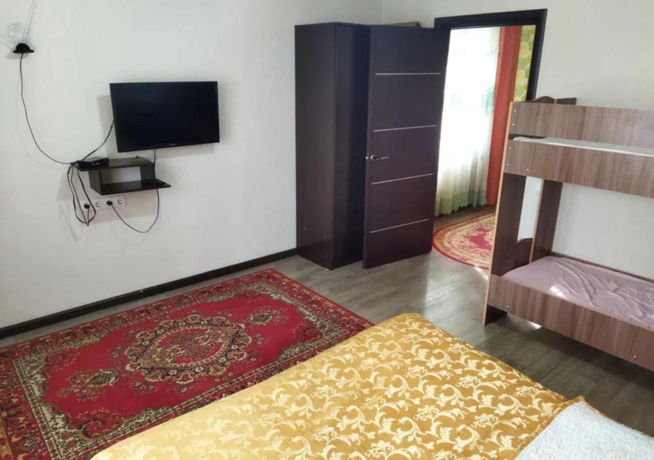 Room Hostel Dostyk Almaty Exterior photo