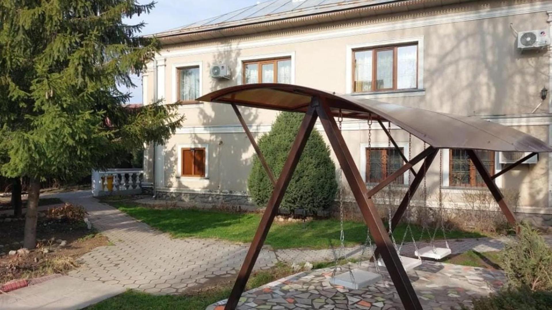 Room Hostel Dostyk Almaty Exterior photo